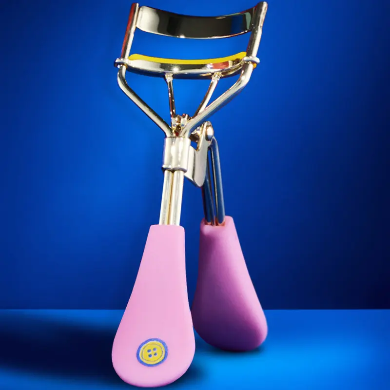 Beauty Creations x Coraline "1 Eye Open" Eyelash Curler, Ideal for Eye Makeup, Effortlessly Curls Lashes