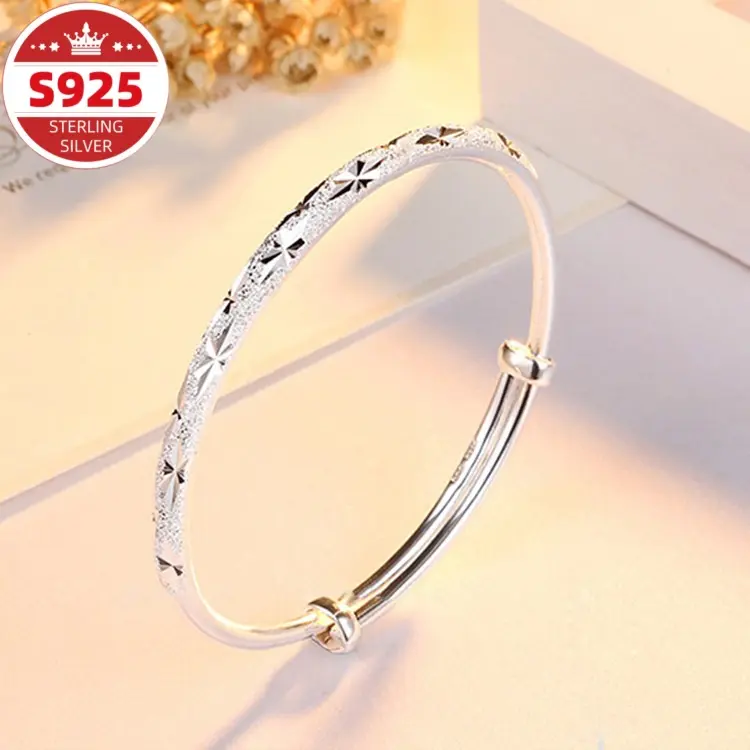 S925 sterling silver women’s bracelet, starry push-pull bangle sparkling like a starry sky, suitable for everyday wear; women’s jewelry gift for Valentine’s Day, Mother’s Day, and Carnival/festivals; local warehouse available