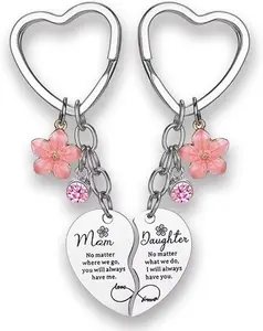 Summer Spring Gift  2 Pcs Mother/Father Daughter Heart Matching Keyring Keychain Set Gifts For Mom Mothers Day Gifts from Daughter
