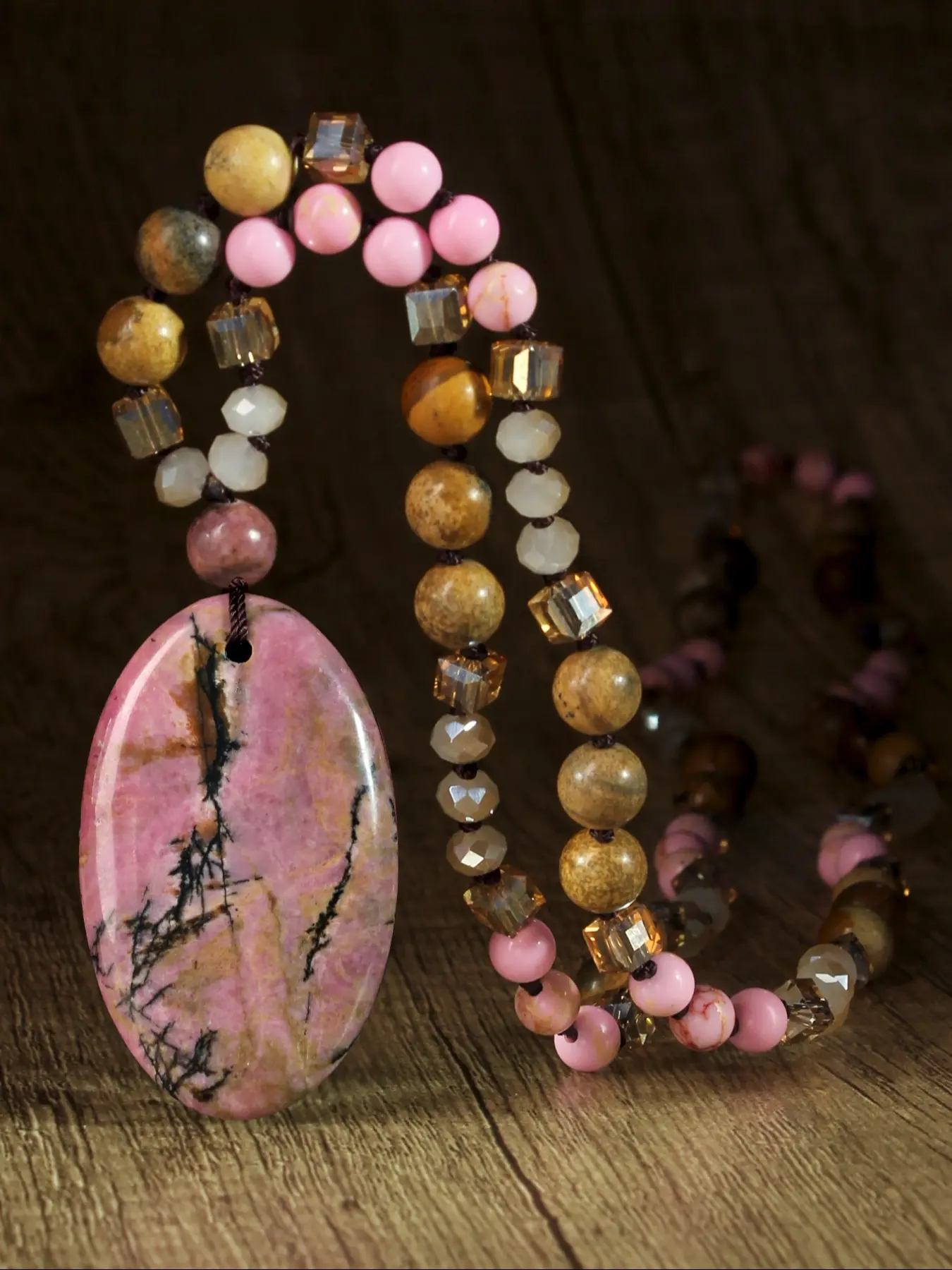 Vintage Geometric Natural Rhodochrosite Pendant Handmade Knot Necklace, Beaded Necklace, Handcrafted Bead Necklaces, Casual Jewelry for Women, Unique Gemstone Accessory, Handcrafted Quality, Red Stone Necklace