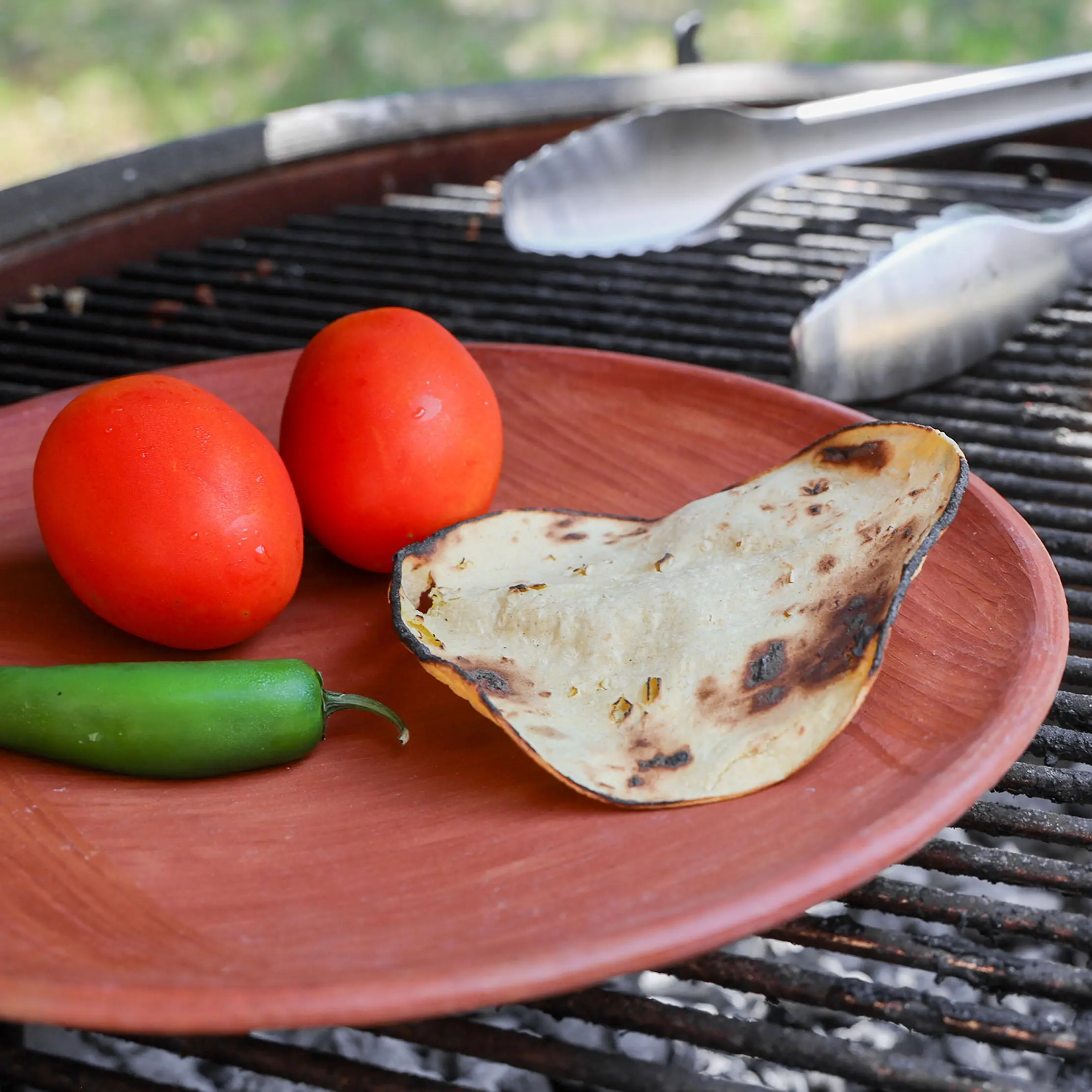 Traditional Mexican Handmade Art Round Red Clay Terracotta 11in Comal Griddle - Wood-Ready High-Temperature Resistance Cookware for Indoor & Camping Hiking Griddle Cooking