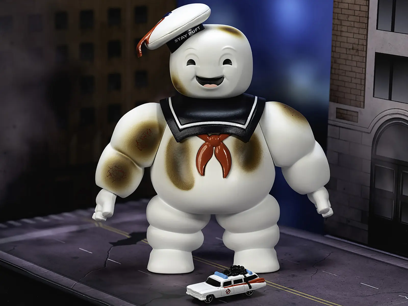 "Ghostbusters" 6" Stay Puft Marshmallow Man Figure with Nano Ecto-1 Car Diorama Set "Ghostbusters" (1984) Movie by Jada