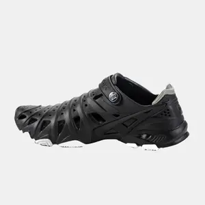 Men's 2.0 Closed Toe Water Shoes with Durable Design and Comfortable Fit