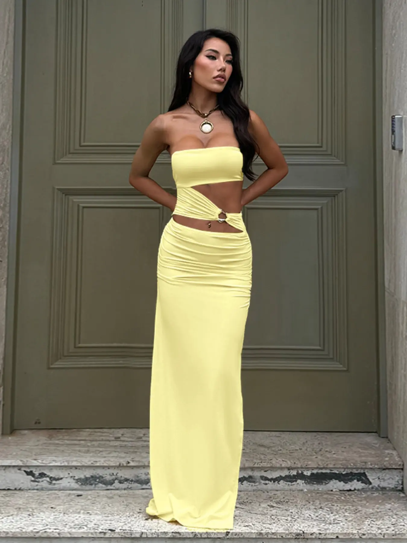 Women's Summer Elegant Strapless Sleeveless Thigh-Slit Long Dress, Plain Slim-Fitting Casual Dress for Daily Wear, Parties, Vacations, Bodycon Party Dress