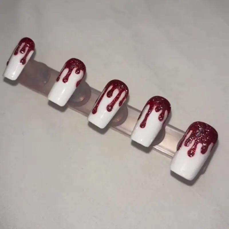 Red Glitter Bomb