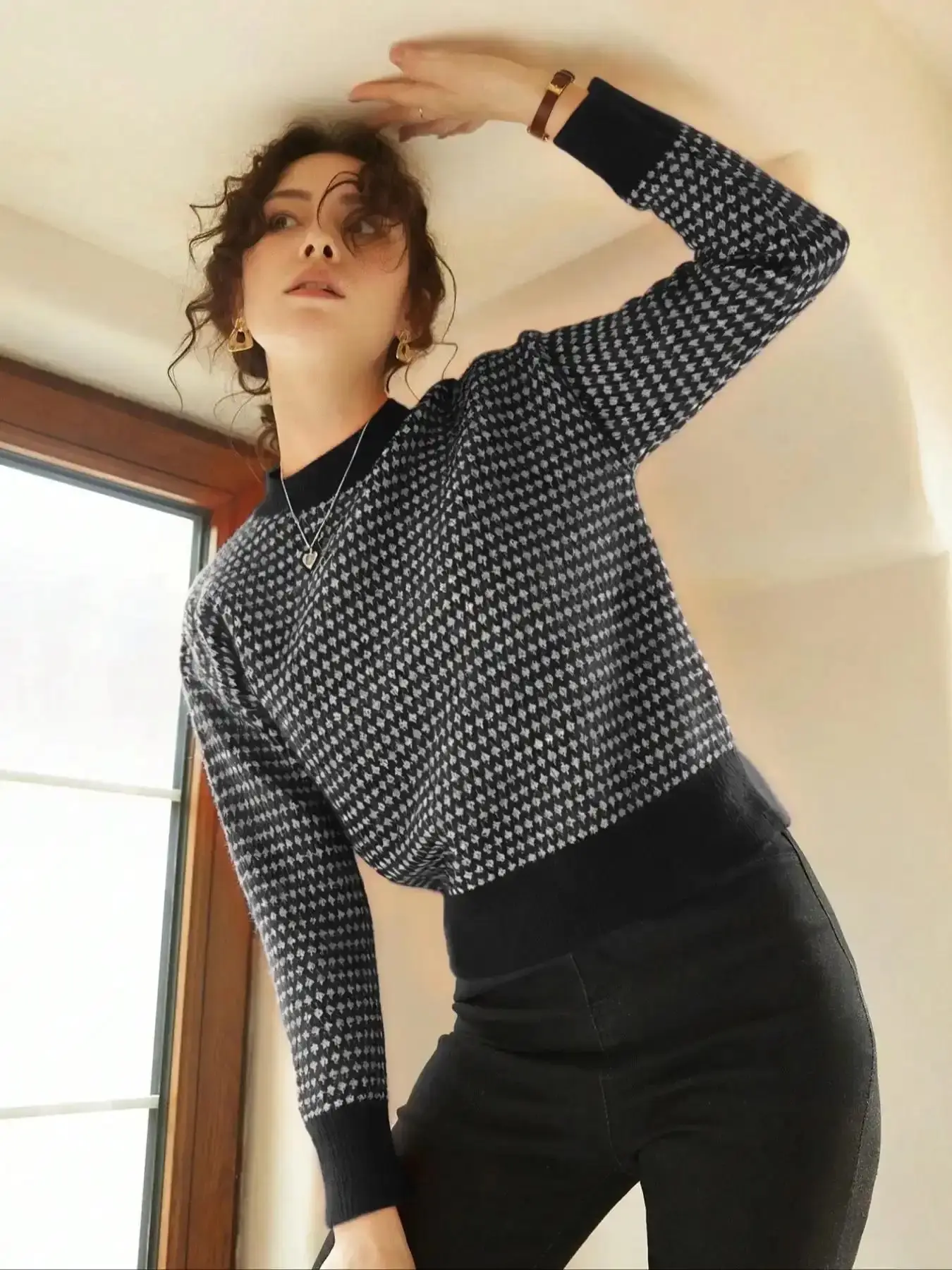 Women's Random All Over Print Contrast Binding Sweater, Classic Pullover, Casual Long Sleeve Round Neck Jumper for Fall & Winter, Fashion Ladies' Knitwear Daily Wear, Crewneck layering piece aesthetic warm layer