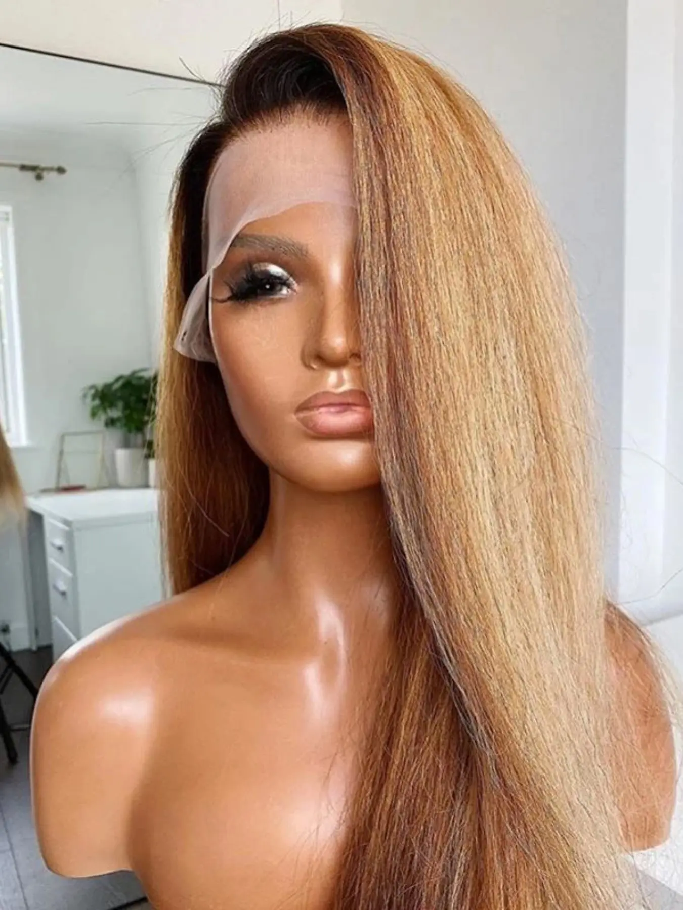 1Piece 26 Inches Long Soft Ombre Blond Yaki Straight Hair 180 Density Hair Wig Lace Front Wig, With Baby Hair Pre Plucked Wigs And For Women Wear Daily Use 13x4x1 Lace Frontal Wig Natural Straight Wig Natural Looking Wig