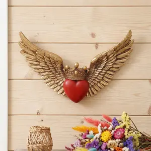 Resin Crown Heart Wings Hanging Ornament, Handmade Hangable Wall Decor, Decorative Wall Decor, Room Decoration for Living Room, Office, Shop, Party, Festival
