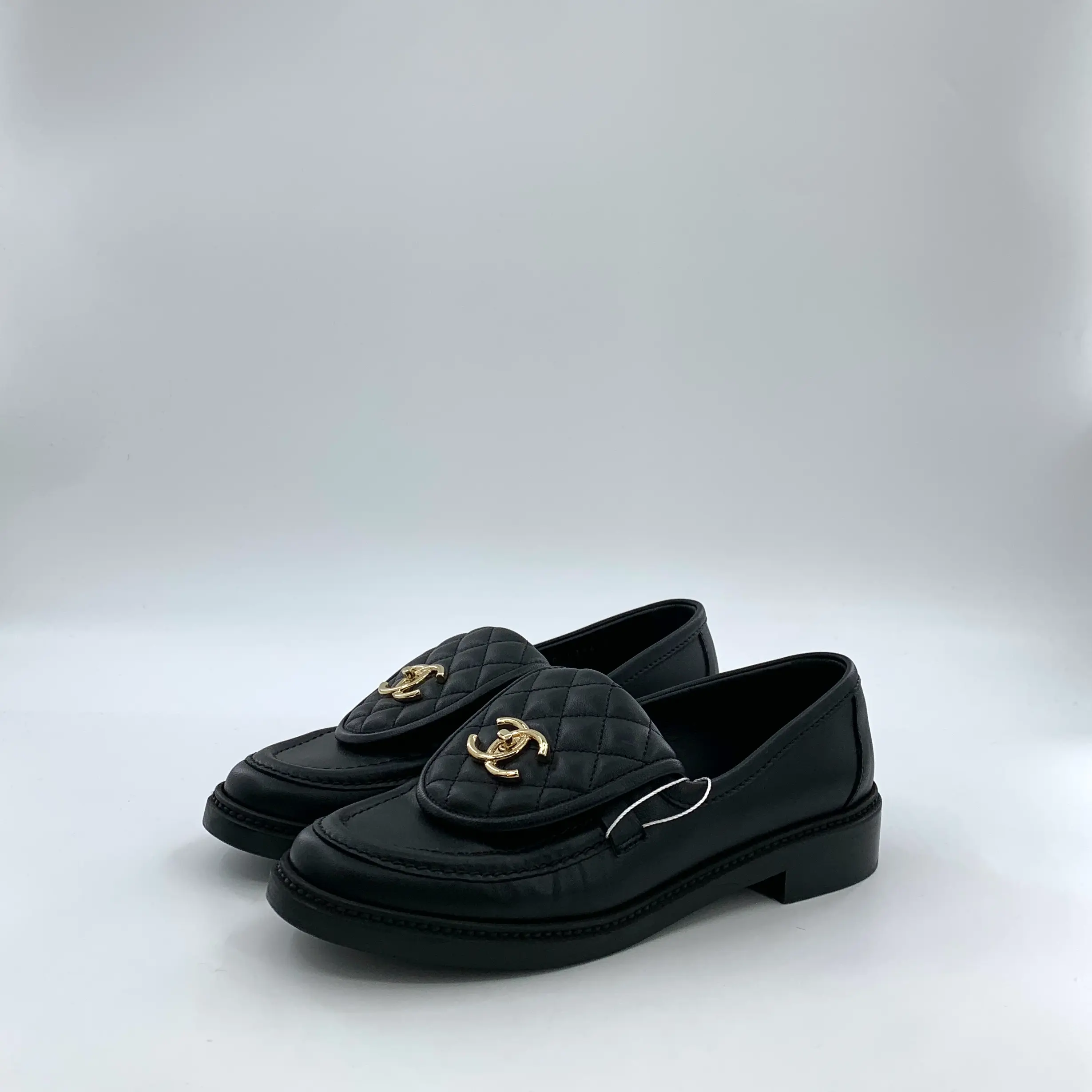 RDLT-Chanel Black Lambskin Quilted CC Logo Loafers Size 39-J37161