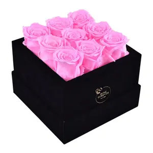 9 Fuchsia Roses - Black Square Velvet Box