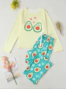 Women's Christmas Deer Print Pajama Set, Long Sleeve Round Neck, Soft Breathable Fabric, Casual Fitted Two-Piece Sleepwear, Loungewear