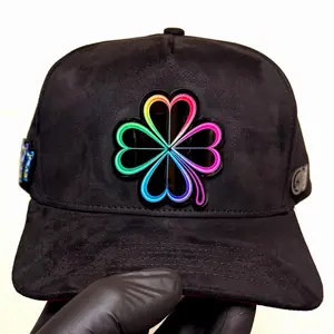 TRÉBOL DE COLORES HAT