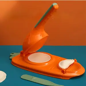 2-in-1 highly efficient dumpling-making tool, multi-functional dumpling mold, a magic tool for lazy people to make dumplings, easy to clean, sturdy and durable, a must-have tool in the kitchen