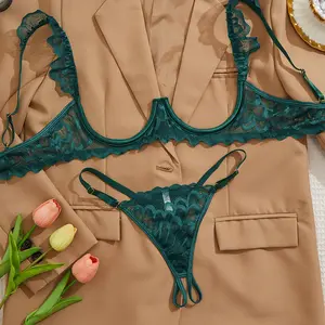 Two-piece lingerie set that can be easily removed. Features lace trim, is very comfortable, and makes a perfect gift for women, suitable for everyday wear or dates.