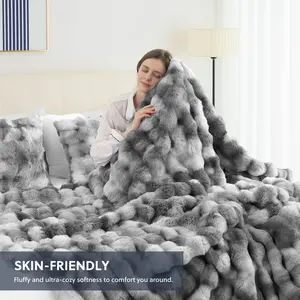 Faux Rabbit Fur Blanket  Thick & Warm Bed Blankets for Winter, Soft Cozy Fluffy Decorative Blankets Bedroom, Heavy Furry Luxury Blanket