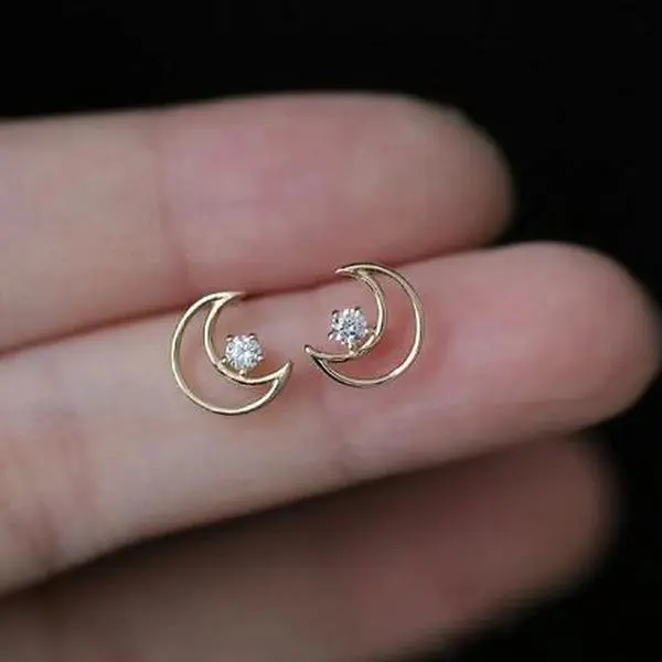s925 sterling silver Crescent Moon Star Earrings，Minimalist Simple Unique Earrings for galentine‘s party valentine’s day gift，fashion zirconia earrings，anniversary holiday jewelry，gift for women