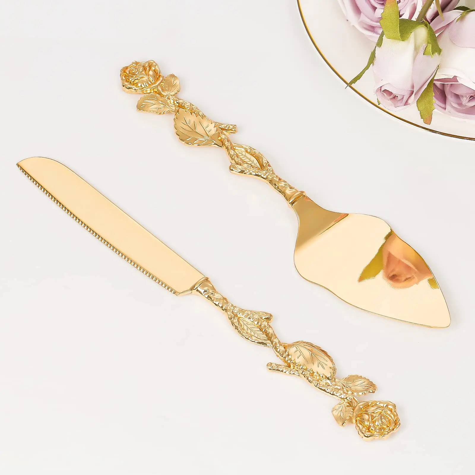 2pcs Cake Cutting Set for Wedding, Christmas table decoration, Beautiful and exquisite rose shaped tableware, Engraved Pastry Pie Server Cake Pizza Cutter, Christmas Birthday Bridal Gift