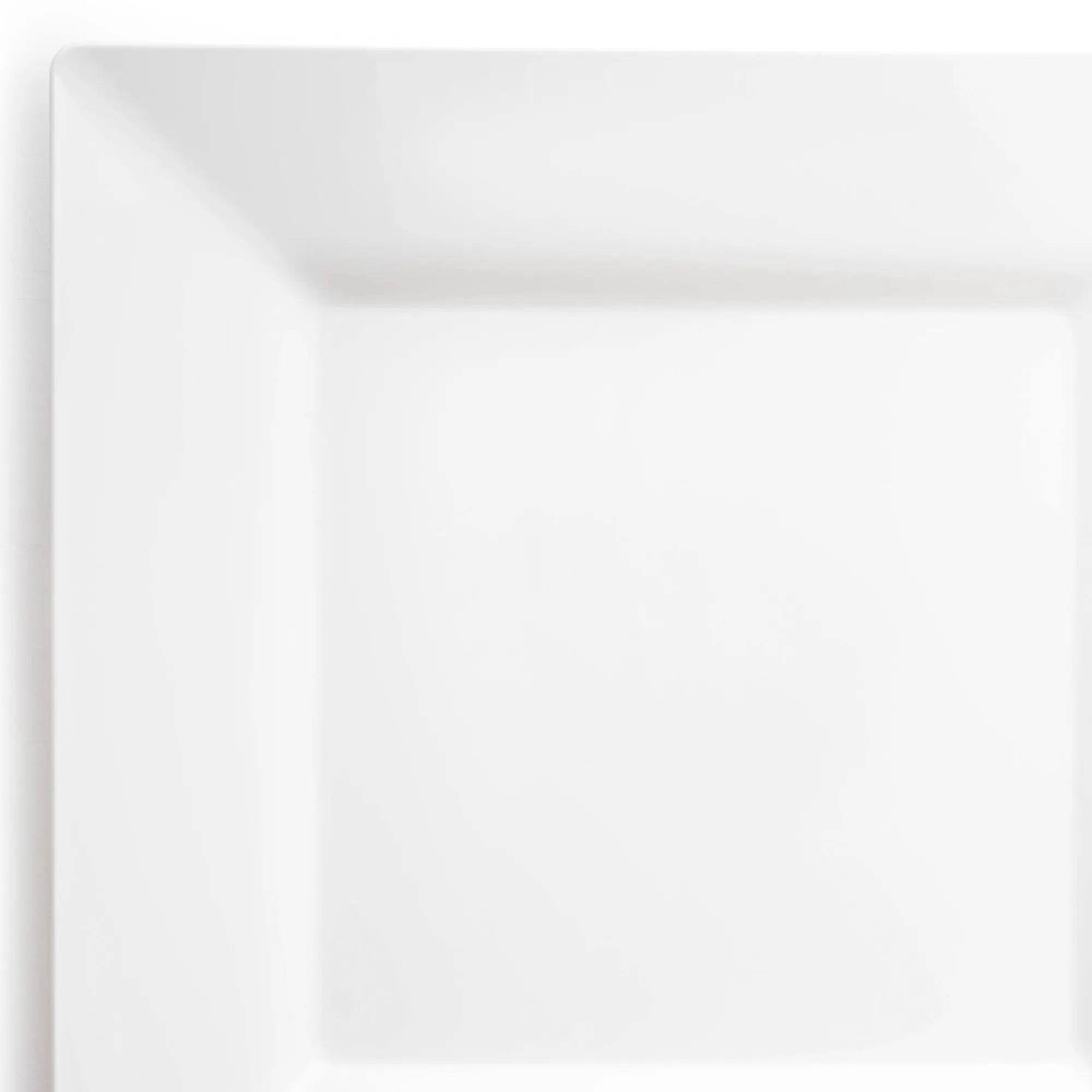 White Square Plastic Dinner Plates (9.5")