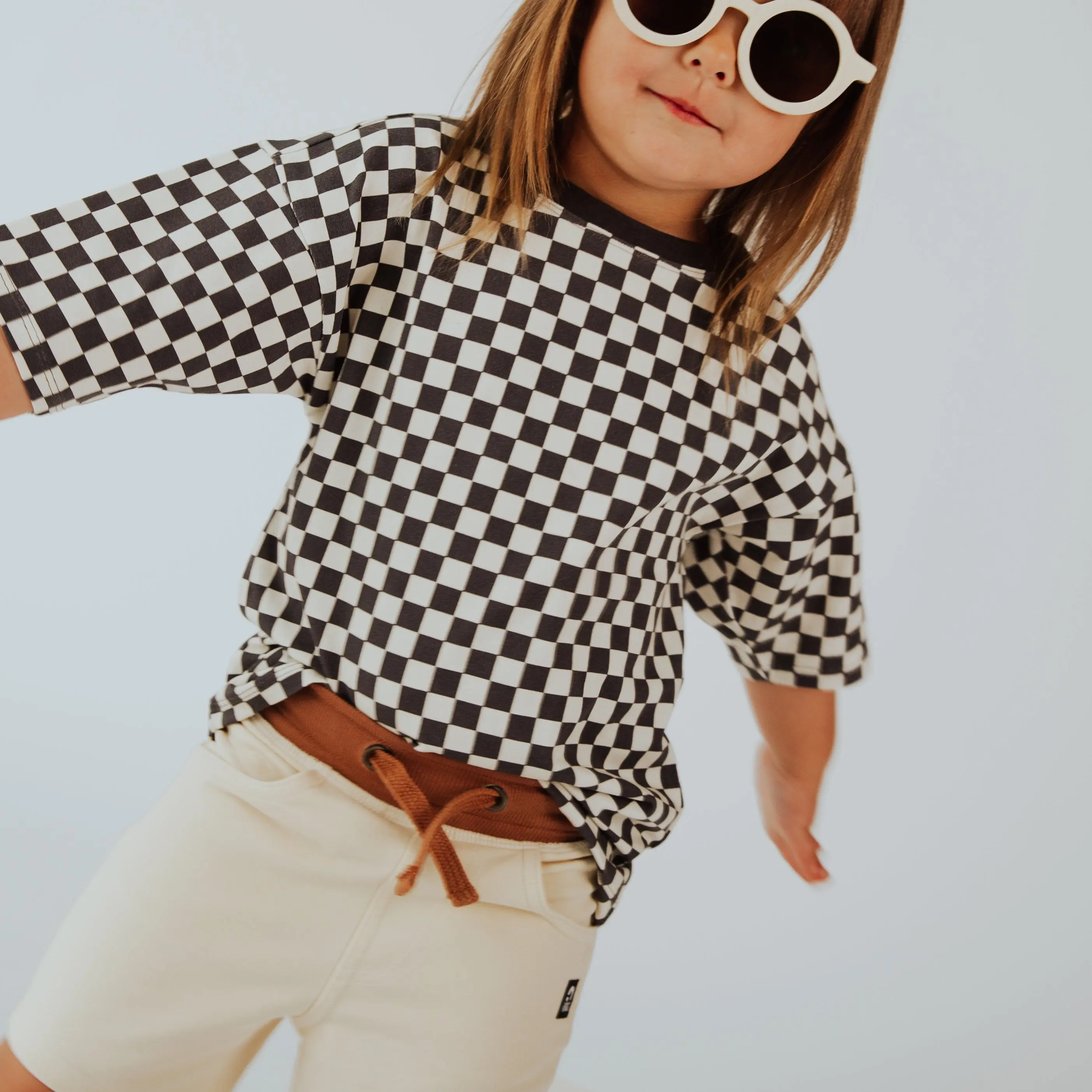 RAGS Apparel Kids' Mini Check Drop-Shoulder Cotton Basic Tee, Elastane-Blended Durable Stretchy Shirts for All Seasons, Kids Style Short Sleeve Casual Top