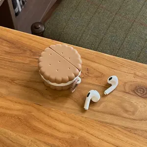 1 piece of sandwich biscuit earphone case,Cute wireless Bluetooth earphone case, drop resistant, protection, durable and stylish accessory, suitable for AirPods pro3/1/2/4/pro/pro2(Different models may have different shapes)