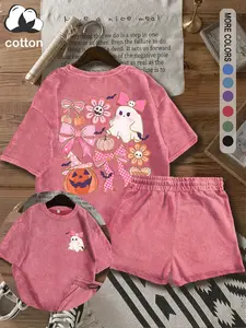 Pink Halloween women's suit, Halloween double-sided print pattern, casual sports style Fitted, women's four-season Knit short-sleeved Top and Stretchy stretch shorts suit, washed and distressed style casual two-piece suit, Halloween gift