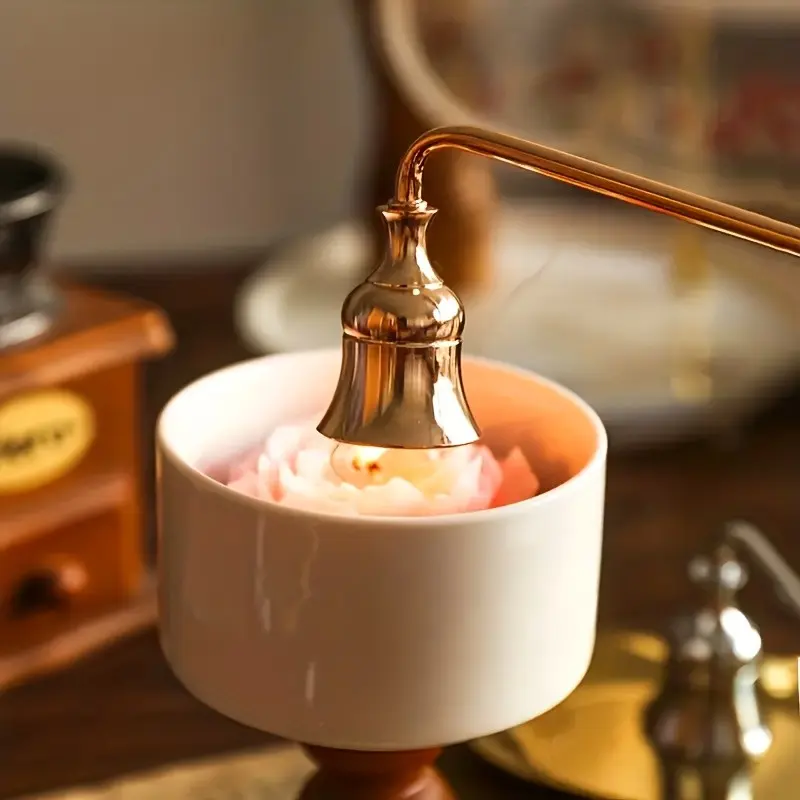 1pc Scented Candle Snuffer, Professional Candle Extinguisher, Tool, Elegant Home Decor, Classic Design, High-End Decorative Piece, Light-Luxury Item