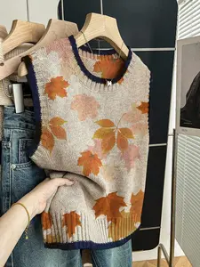 Women's Casual Loose-Fitting Round Neck Sleeveless Knit Top, Deep Blue Maple Leaf Gradient Print, Casual Comfy Vests, Spring Summer Fall
