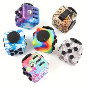 A portable silent finger stress-reducing dice toy, which is an essential stress-relieving item for schools, offices and homes. Its compact design can help relieve anxiety and stress, and it is an excellent gift to give to friends.