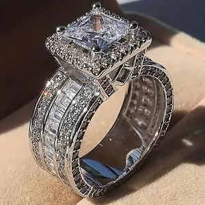 Shiny Halo Ring Inlaid Square Cut Shiny Zircon Elegant Wedding Engagement Promise Ring for Women Valentine's Day Jewelry