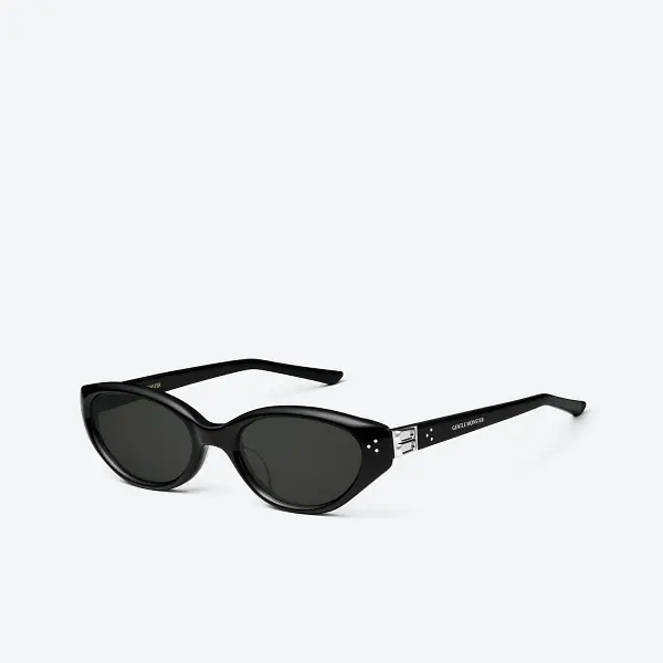GENTLE MONSTER Vanilla 01 Black Frame Black Lenses Cat-eye Shape