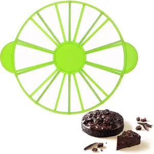 10/12 Slices Cake Slicer - Double-Sided Cake Cutter & Cortador de Pastel, Even Slice Divider for Homemade Cakes, Cheesecakes & Pastries (Green)