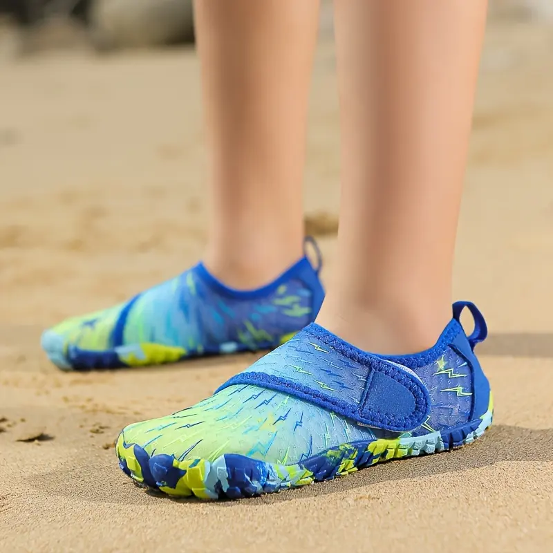 Kids' Athletic Breathable Water Shoes - Lightweight Soft-Soled Beach Footwear for Boys and Girls, Outdoor Wading Shoes for Beach, Stream Use, Athletic Breathable Shoes