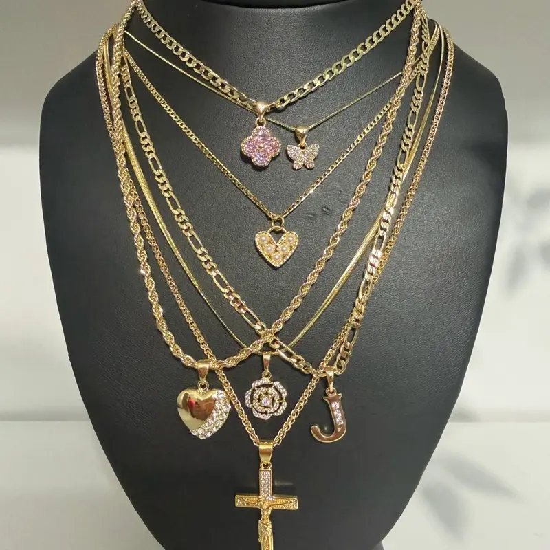 Set de cadenas finitas para mujer
