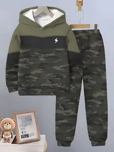 Boys' Sports Set with 3D Camo Hoodie and Matching Pants, Sports Outfits, Sporty Style Clothes, Fitted Cut, Comfortable Casual Wear for All Seasons, Perfect for Streetwear and Holiday Parties