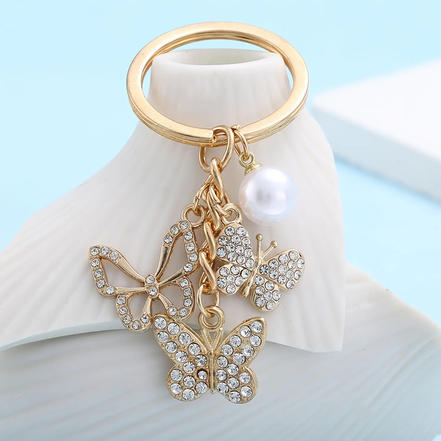 Alloy Butterfly Aesthetic Keychain with Rhinestone Accents, Elegant Pearl Detail, Single Ring Buckle Keyring, Butterfly Charm - Ideal Valentine's Day Gift for Women