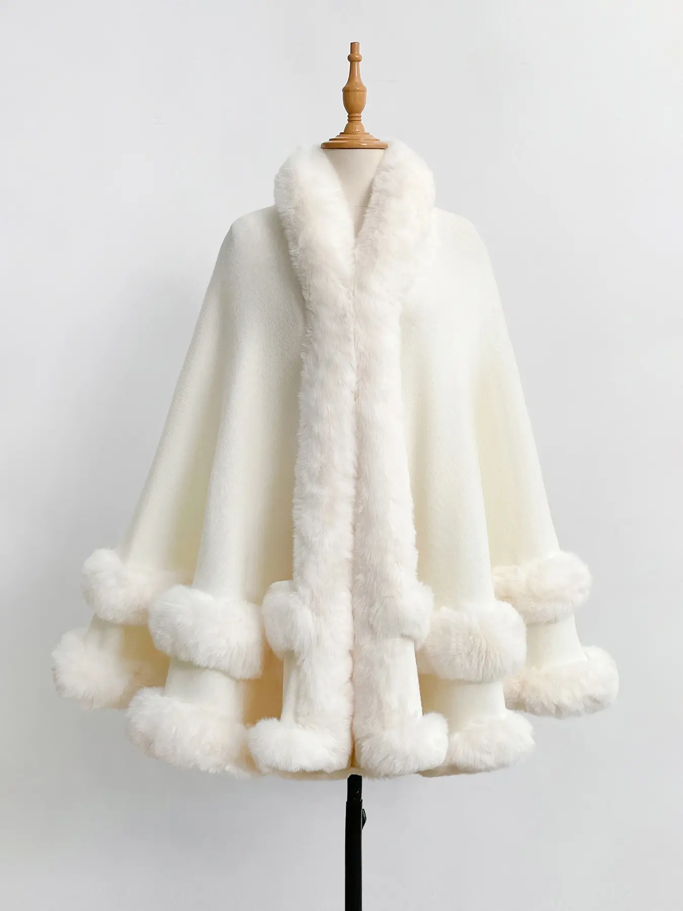 Luxury Plush Hooded Cape Shawl, Faux Imitation Fur Design, Fabric, Ideal for Air-Conditioned Rooms, Cozy Home & Party Use, Fall Winter Casual Wear, Poncho, Womenswear, Style