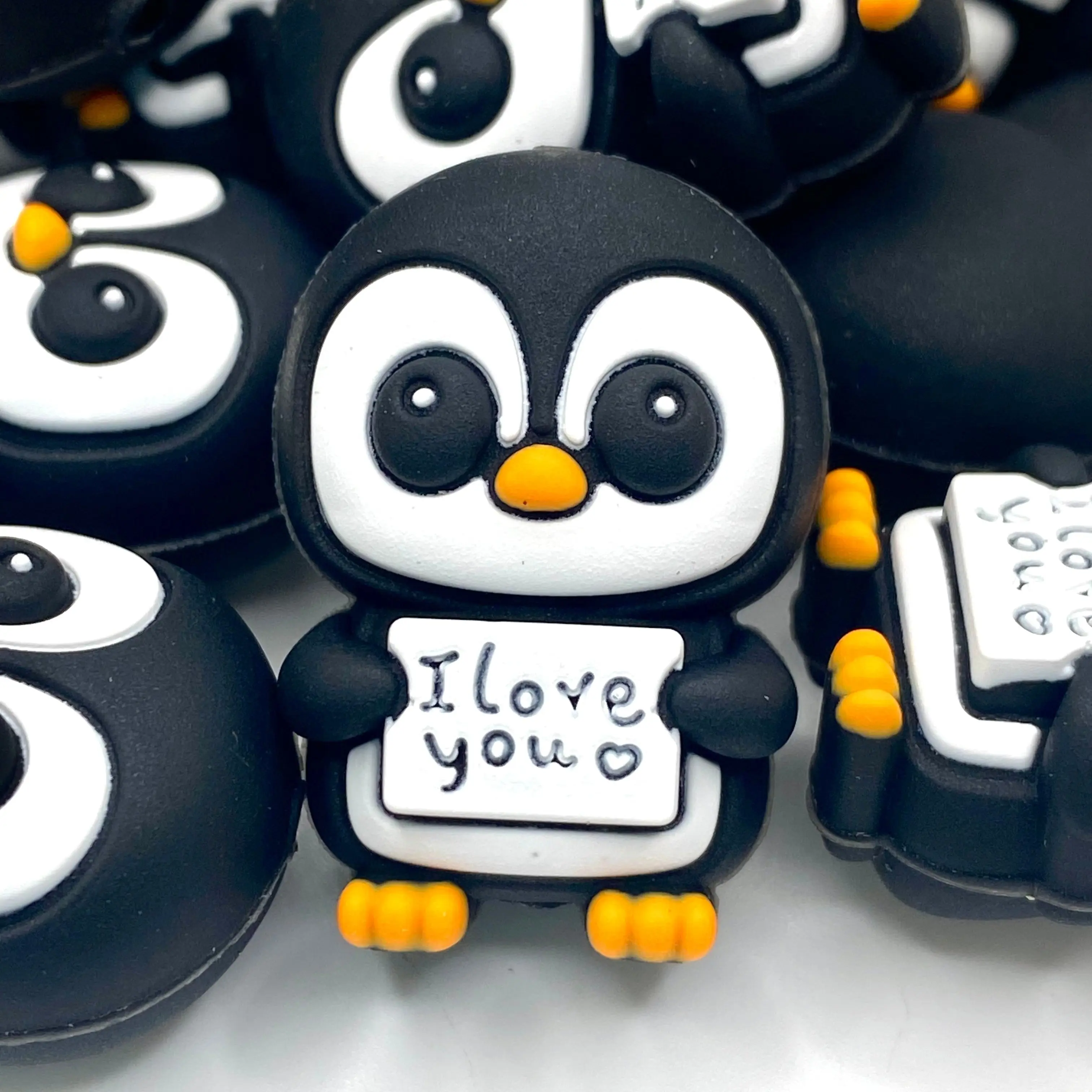 1pc I’m Flippin’ Smitten 3D Silicone Focal Beads - Cute Penguin Shape Beads for DIY Crafting & Beading Supplies