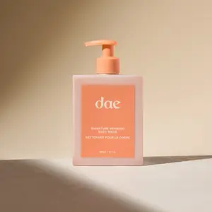 Signature Beaming Body Wash