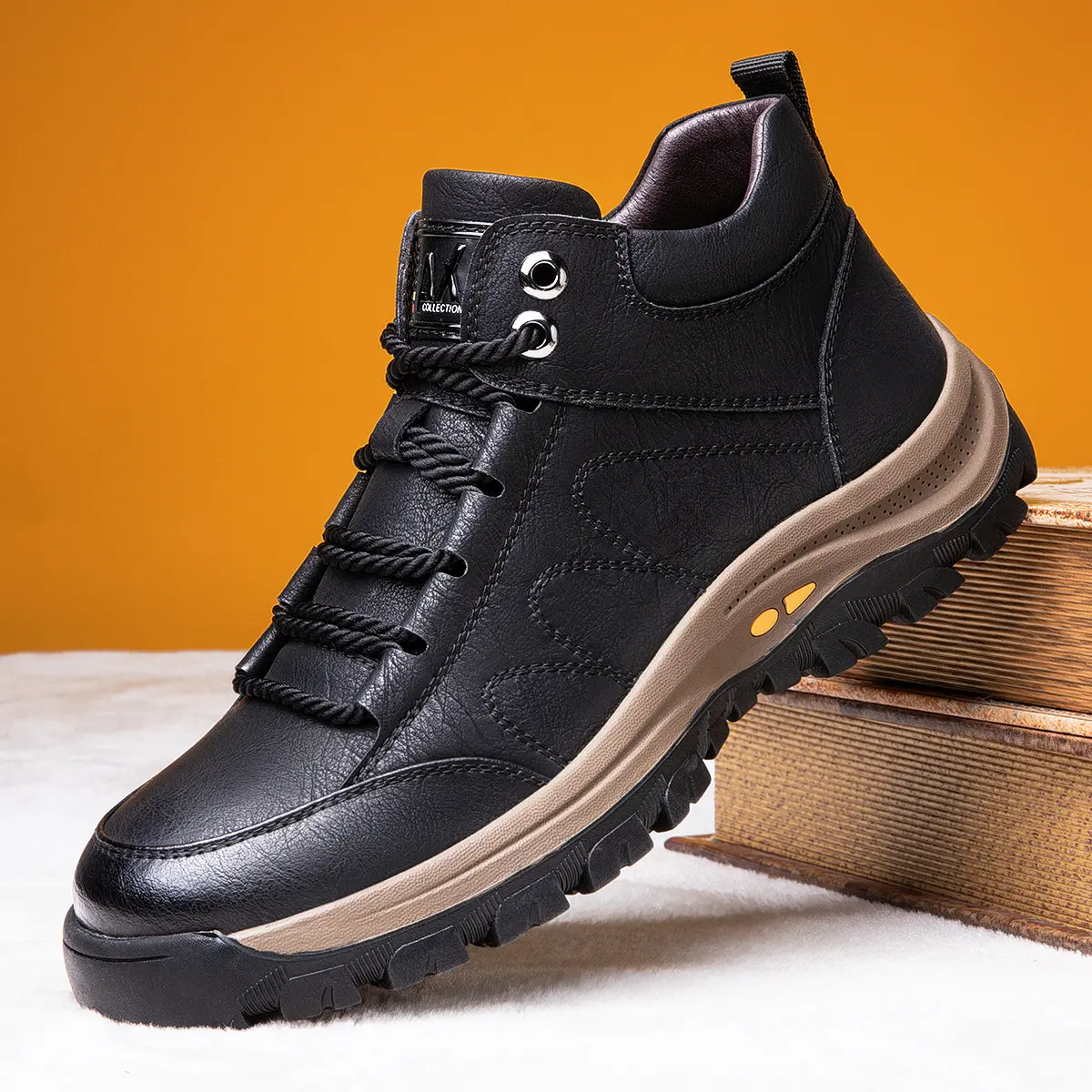 High-Top Lightweight Outdoor Men’s Sneakers – Slip-Resistant Work & Hiking Shoes, Great for Outdoor Activities and Gifting