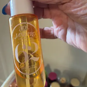 4pcs/5pcs Brazilian Collection Spray Mist Fragrance Sprays With Gift Box, Limited Edition Aromatherapy – Long-Lasting Natural Fragrance with Multi-Layered Notes of Elegance and Serenity, Ideal as a Thoughtful Gift for Family, Relatives, and Friends