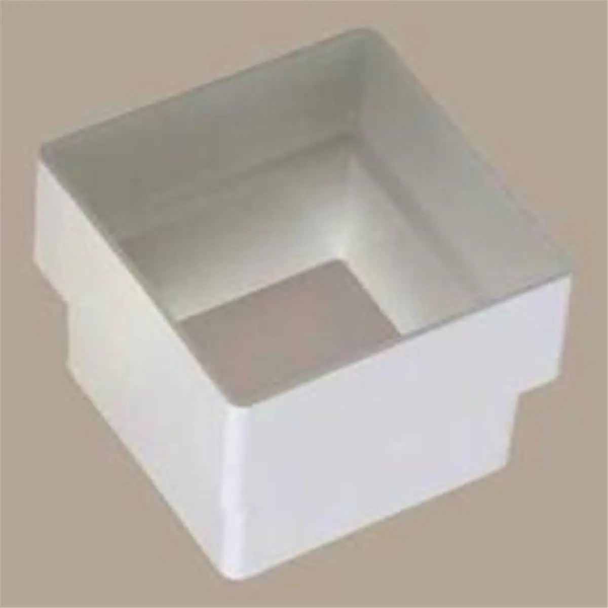 212 MAIN Euramax GSW Down Gutter Connector, White Hardware for an Outdoor Rainwater Drainage System, Made in Canada