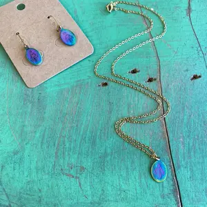 Iridescent Miraculous Medal Set