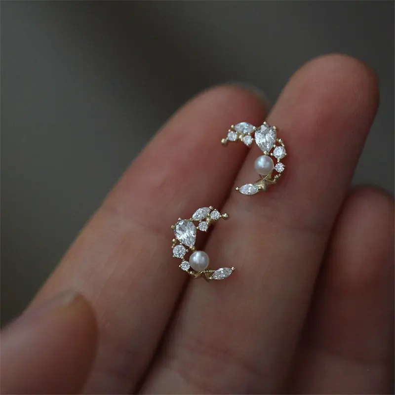 s925 sterling silver moon earrings，1 Pair Women's Creative Decor zircon Moon Shaped Stud Earrings, Elegant Design Stud, Girl's Temperament All-match Accessory