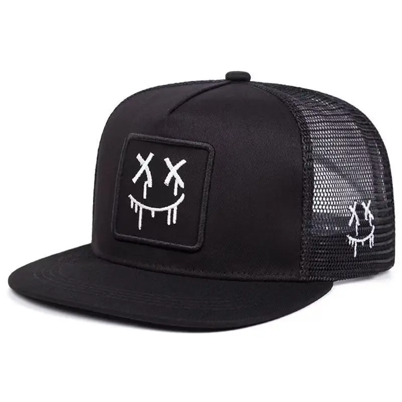 Fashionable and unique smiling face embroidery pattern baseball cap, hip-hop hat. Adjustable sun hat, casual hat, suitable for outdoor sports, suitable for all seasons of travel, beach vacation.
