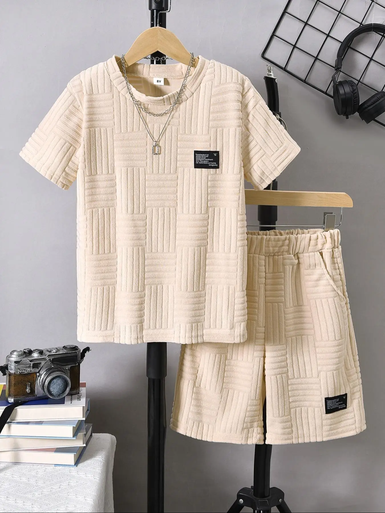 Two-Piece Set Boy's Letter Patched Short Sleeve Tee & Elastic Waist Shorts, Casual Round Neck T-shirt & Shorts for Summer, Kids Clothes for Daily Wear