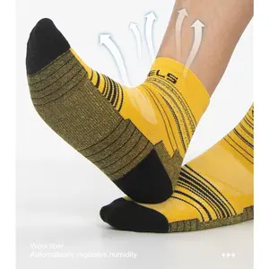 Wool Socks Men and Women Outdoor Mid Tube Climbing Hiking Sports Socks Sweat Absorption Running Socks