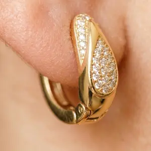 Aretes  arracadas pequeñas en baño de oro 14k hipoalergenicos
