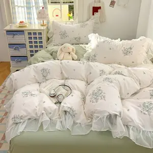 3pcs Korean Lace Bedding Set, Includes 1 Duvet Cover and 2 Pillowcases（without comforter and pillow insert）, Zipper Design, Soft Fabric, Suitable for All Seasons, Decorative Bedding Set
