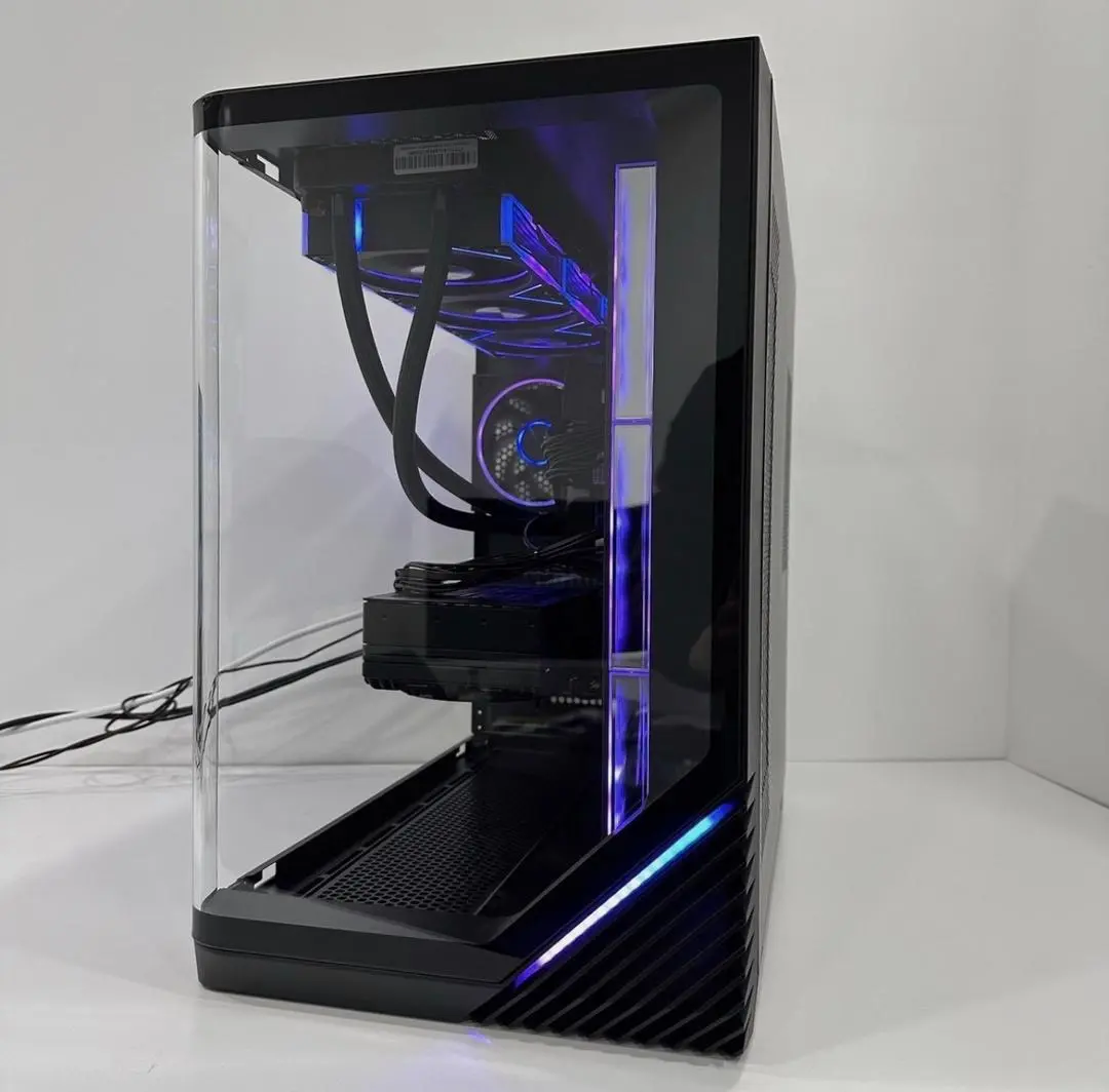 NEW AMD Ryzen 9 9950X3D GAMING PC / RTX 5090 / 6TB M.2 SSD / 128GB DDR5 RAM