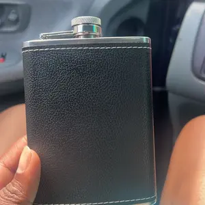 Stainless Steel Hip Flask Set, 1 Set Including Hip Flask & Cup & Pen & More, Leak-proof Stylish Travel Bottle Whiskey and Vodka Bottle for Men and Women, Drinkware